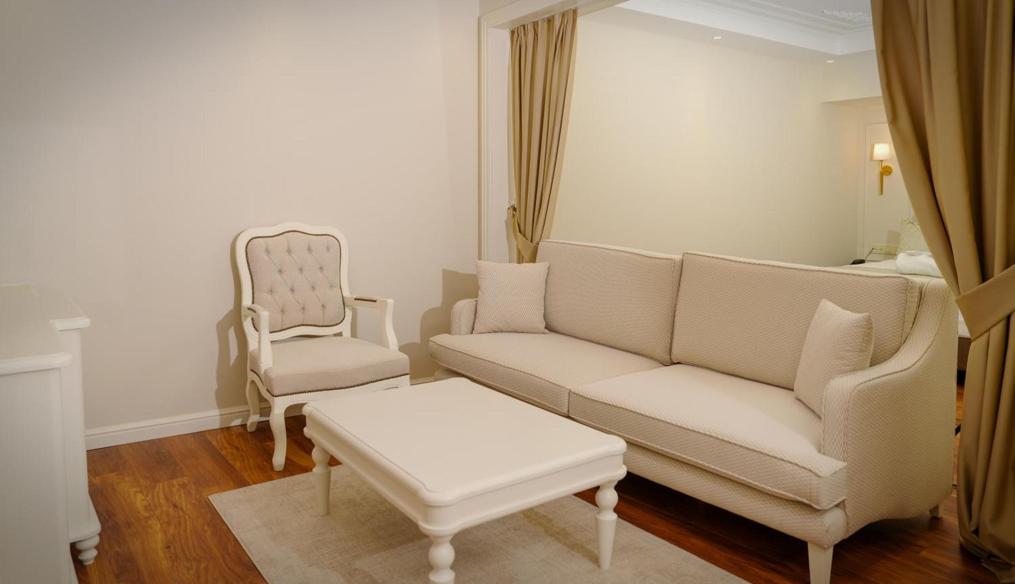Gaia Suites Istanbul Exterior photo